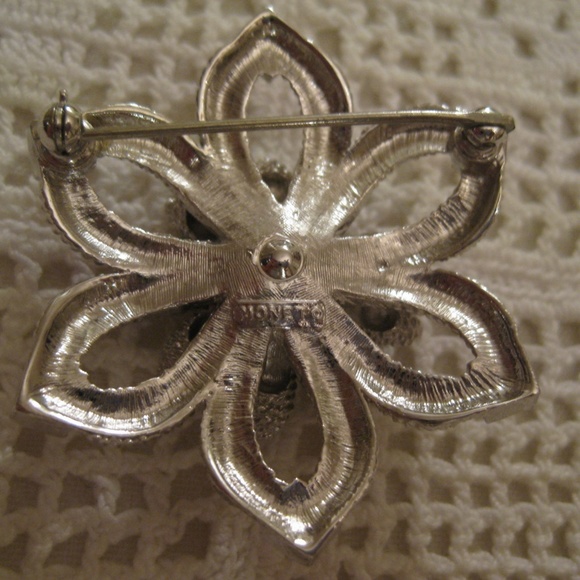 MONET FLOWER Brooch Monet SNOWFLAKE Pinecone 1980s - Picture 7 of 8